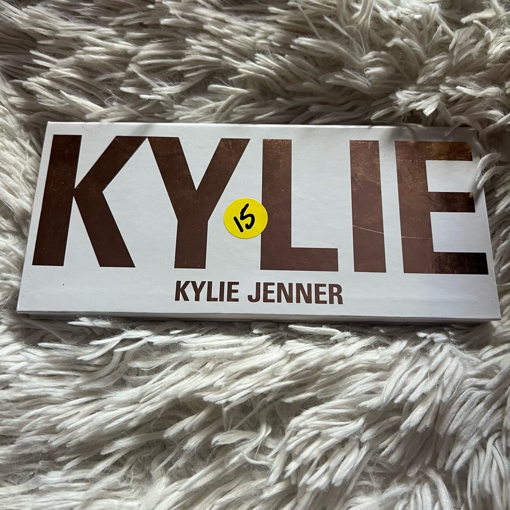 Kylie Jenner Eyeshadow Palette